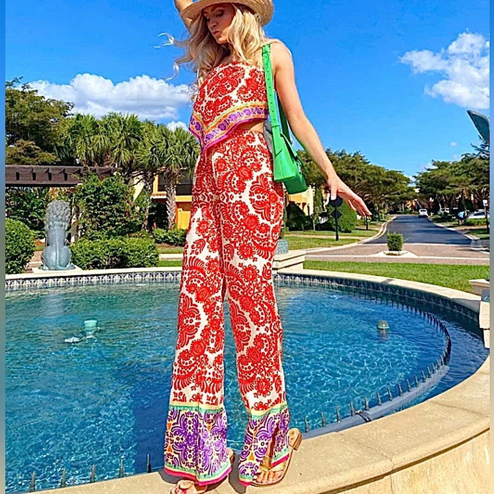 FINAL PRICE ZARA Matching Set Wide Leg Pants & Scarf Style Top Size M 🌈